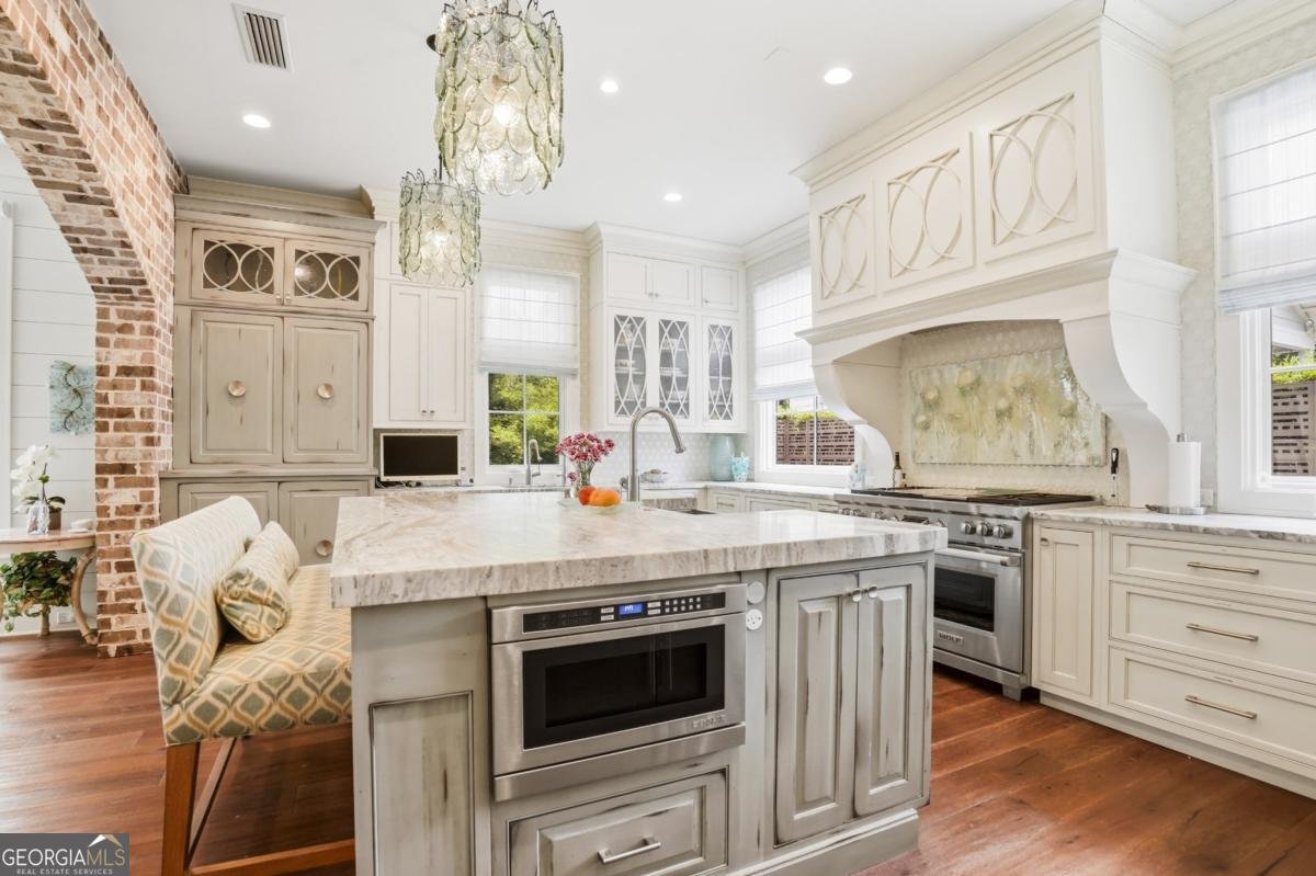 1082 Village Oaks Lane St. Simons - Photo 15