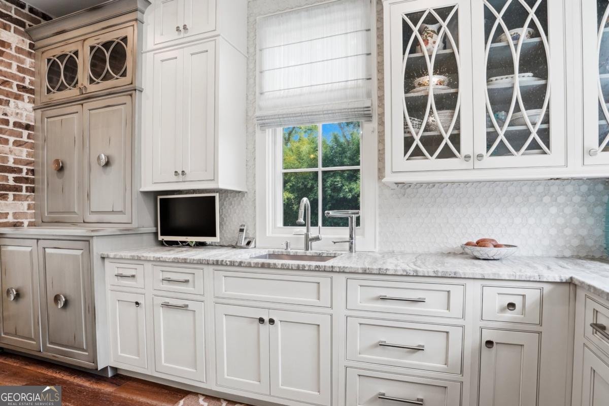 1082 Village Oaks Lane St. Simons - Photo 16
