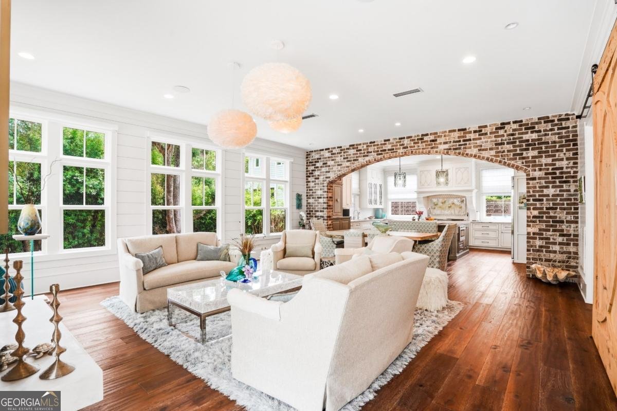 1082 Village Oaks Lane St. Simons - Photo 8