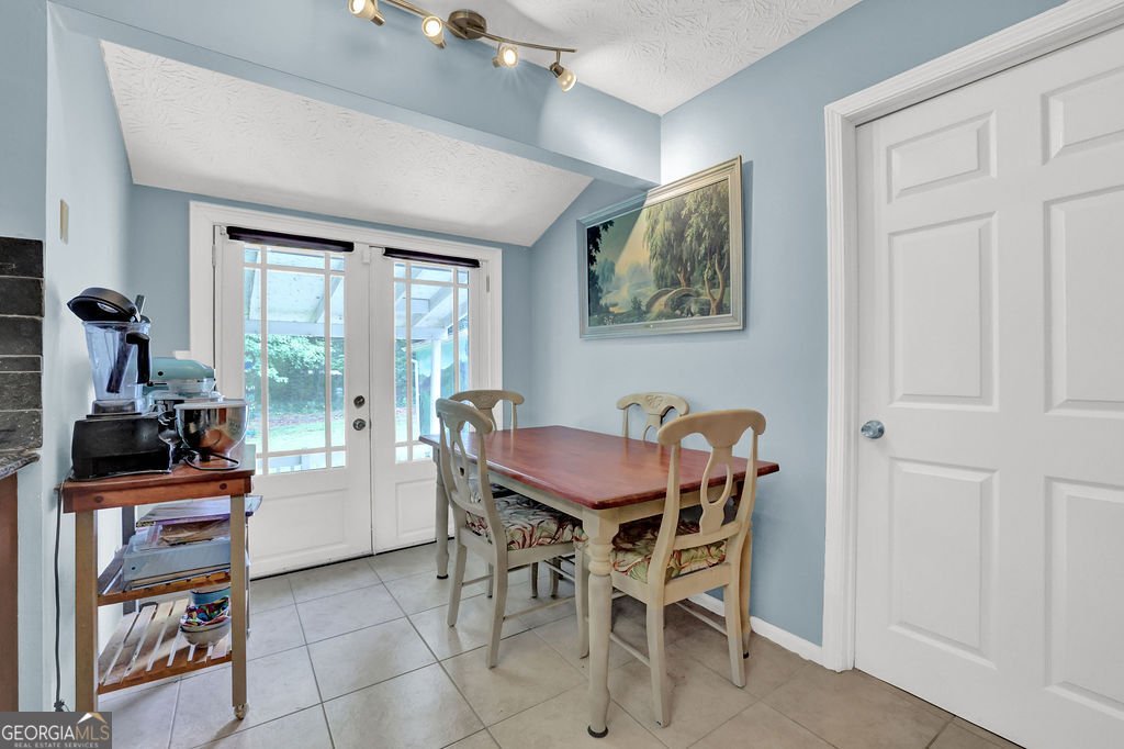 1555 Rock Springs Road Buford - Photo 11