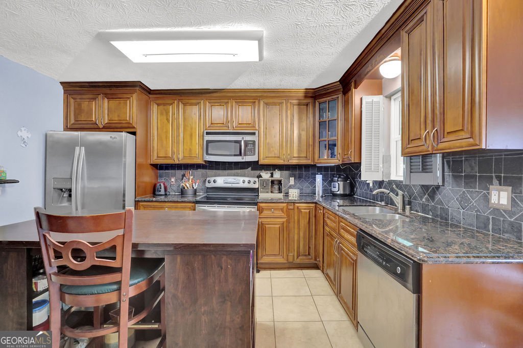 1555 Rock Springs Road Buford - Photo 8