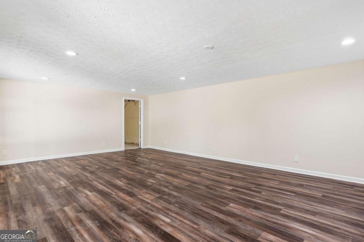 303 Quail Hollow Drive Woodstock - Photo 33