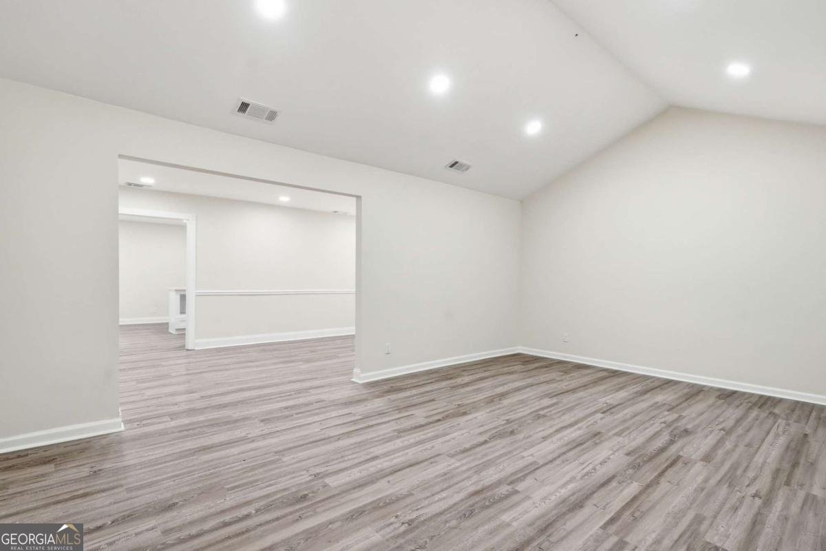 303 Quail Hollow Drive Woodstock - Photo 7