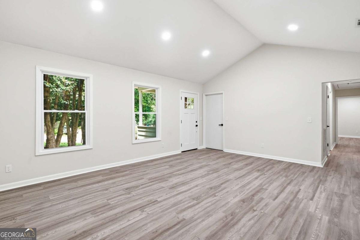303 Quail Hollow Drive Woodstock - Photo 8