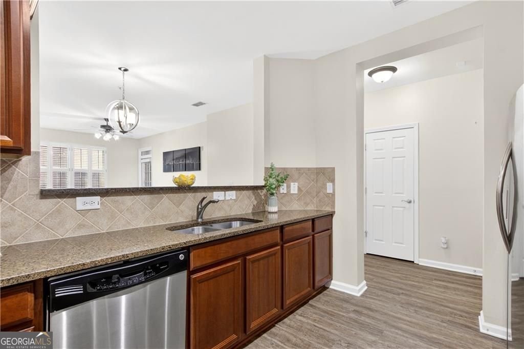 4805 Village Way Smyrna - Photo 10