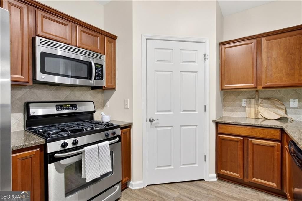 4805 Village Way Smyrna - Photo 8