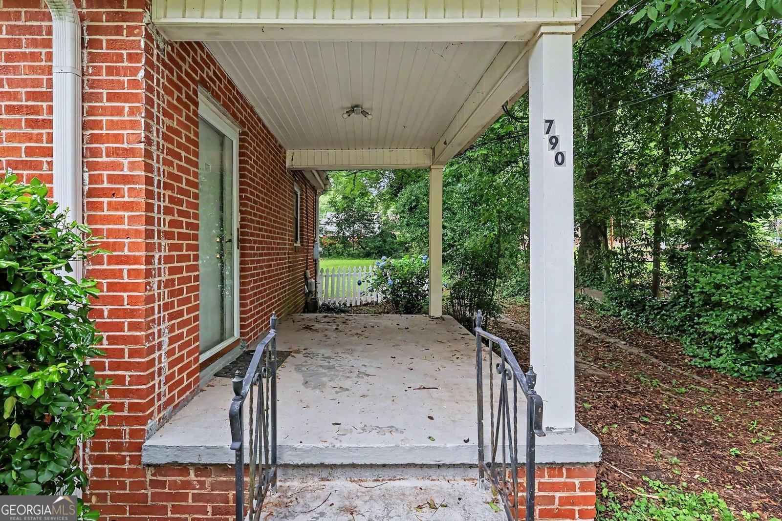 790 Slaton Street Forest Park - Photo 6
