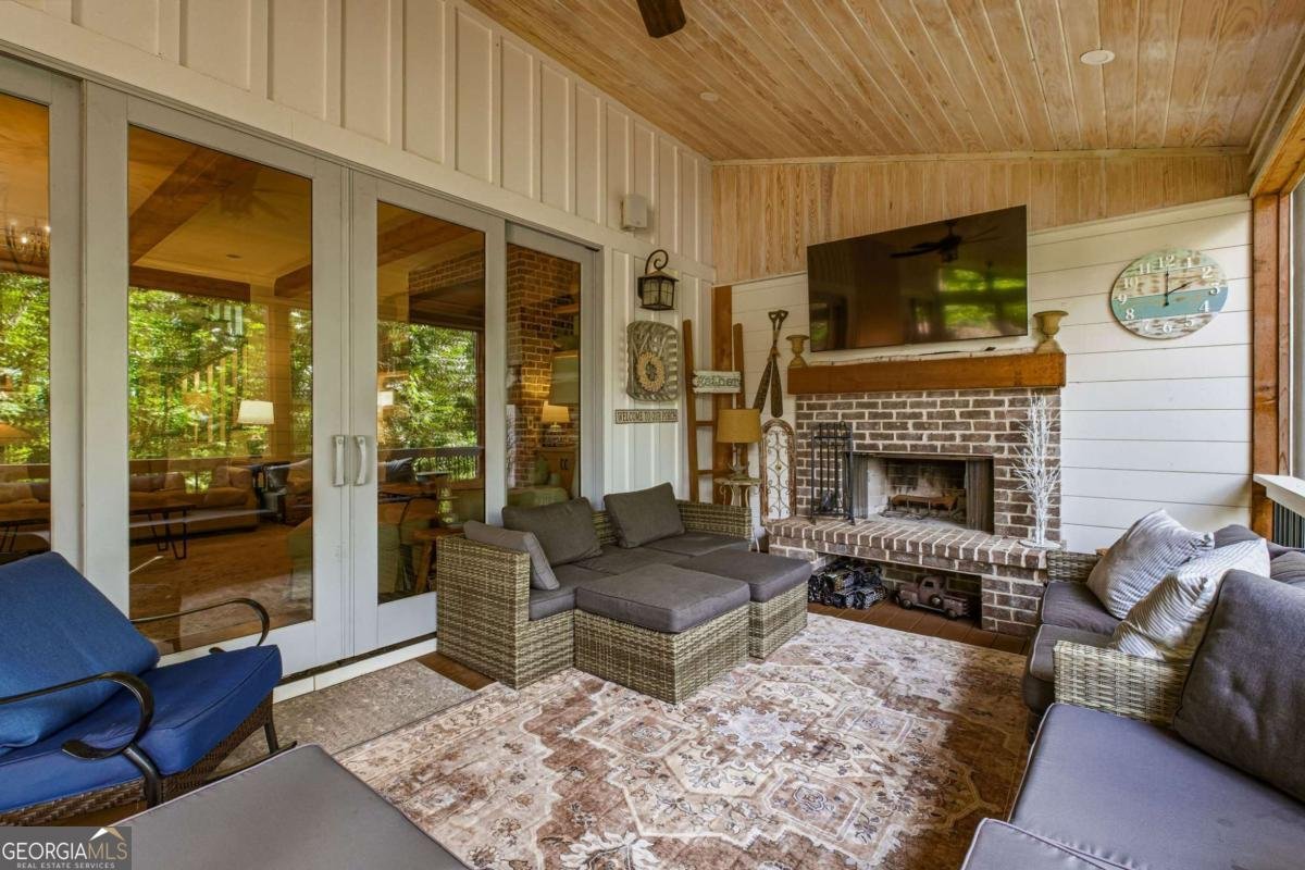 4594 Lakeview Lane Gainesville - Photo 36