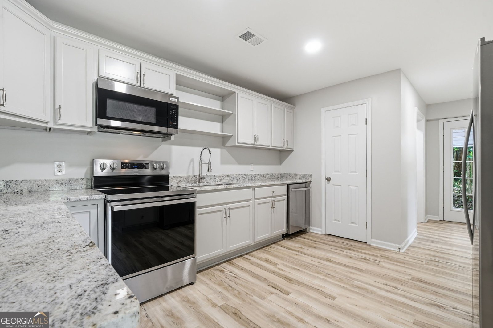 4062 Donna Lane Loganville - Photo 11