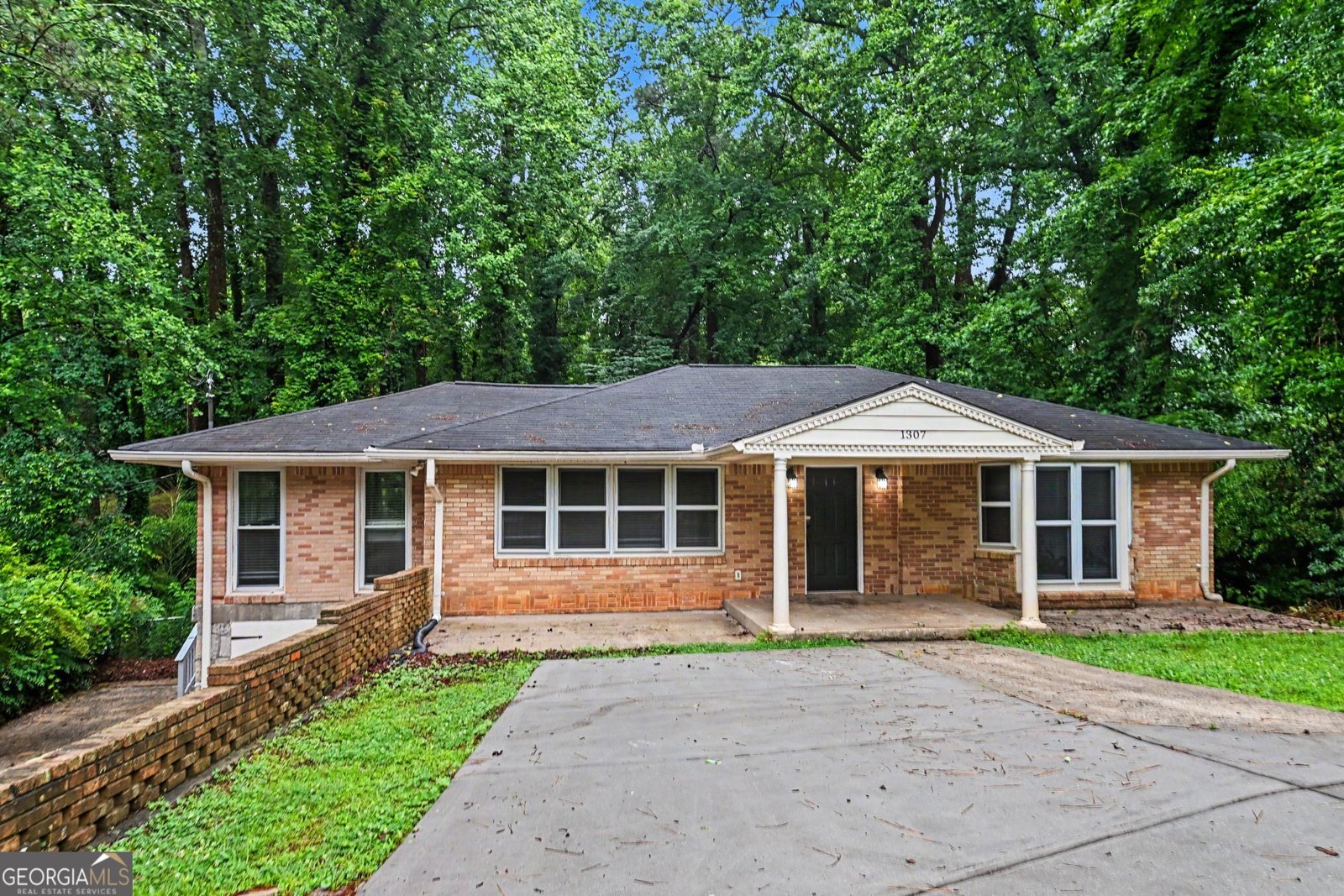 1307 Richard Road Decatur - main photo