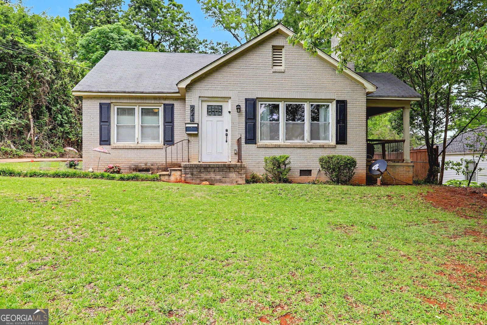 221 Tilney Avenue Griffin - main photo