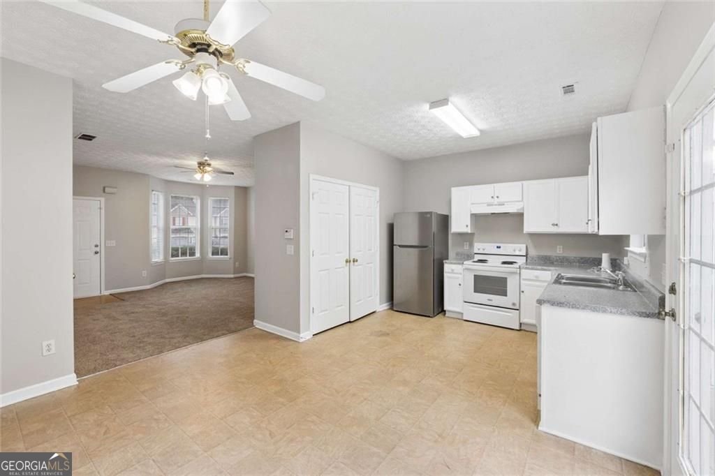 6097 Camden Forrest Cove Riverdale - Photo 10