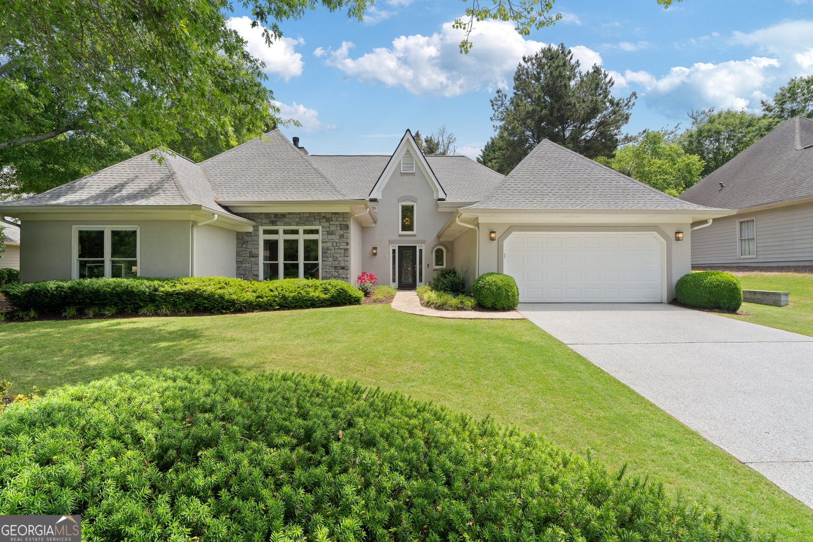 1810 Broadwell Oaks Drive Alpharetta - main photo