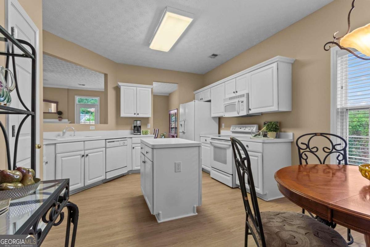 213 Colony Center Drive Woodstock - Photo 16
