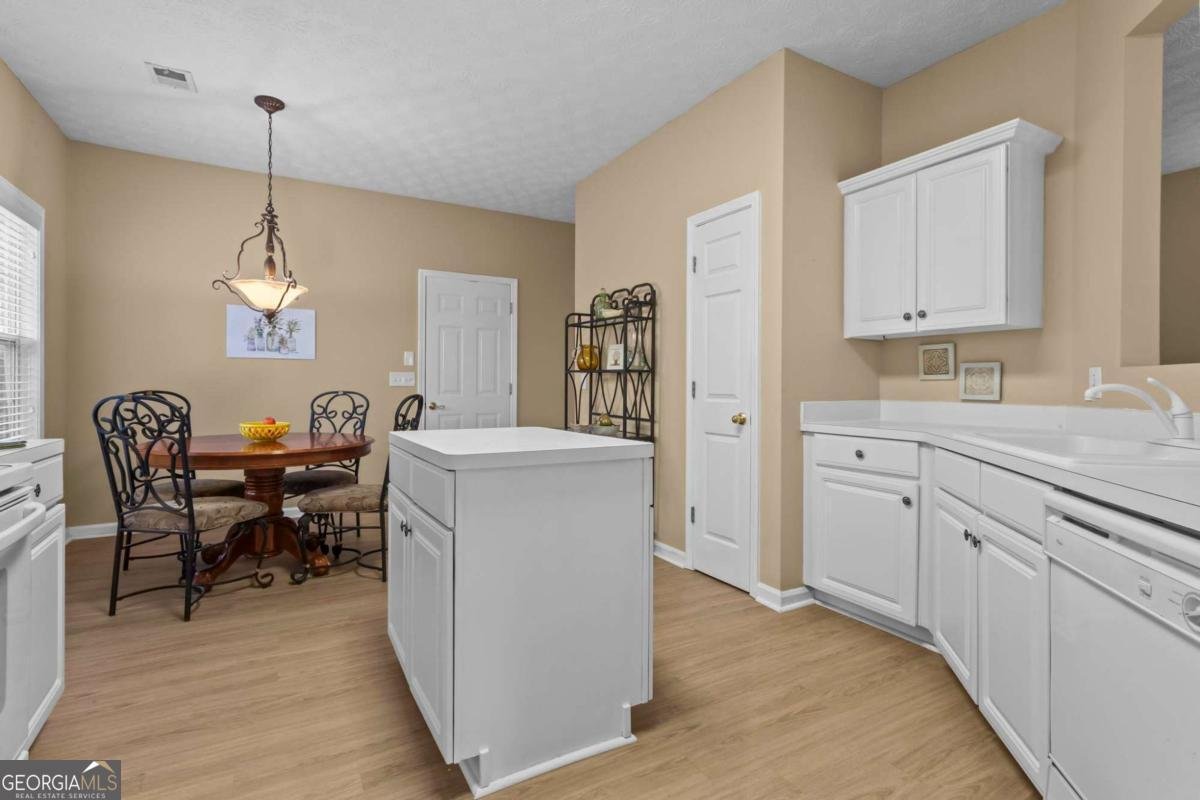 213 Colony Center Drive Woodstock - Photo 17