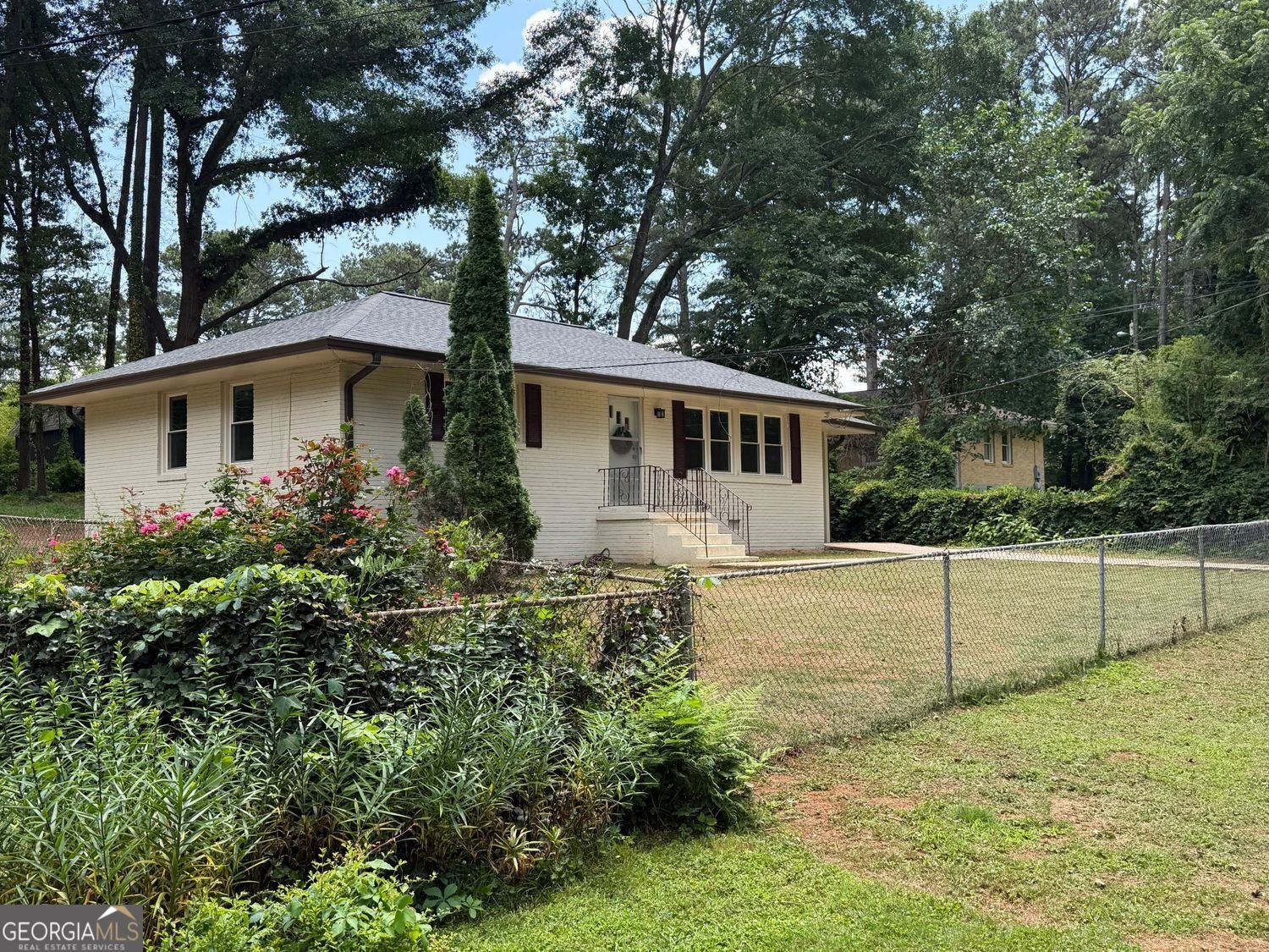 567 Boyds Drive Marietta - main photo