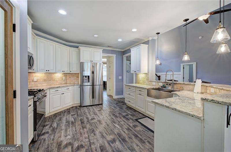 908 Emerald Court Woodstock - Photo 17