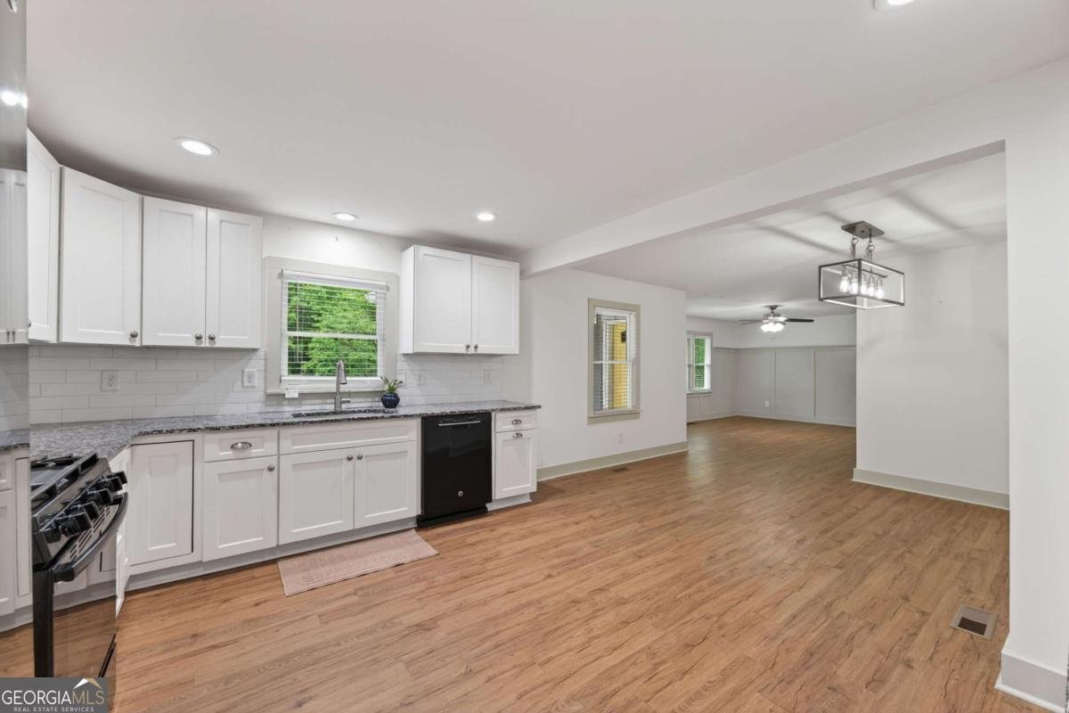4300 Lakeview Street Acworth - Photo 11