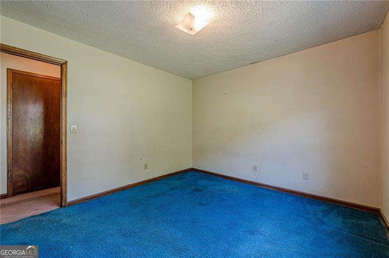 255 Sabrina Court Woodstock - Photo 17