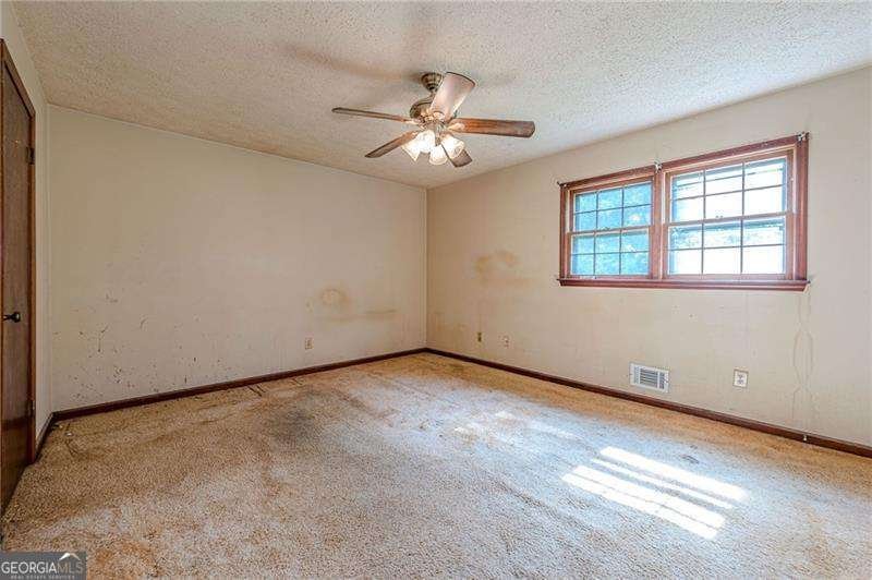 255 Sabrina Court Woodstock - Photo 21