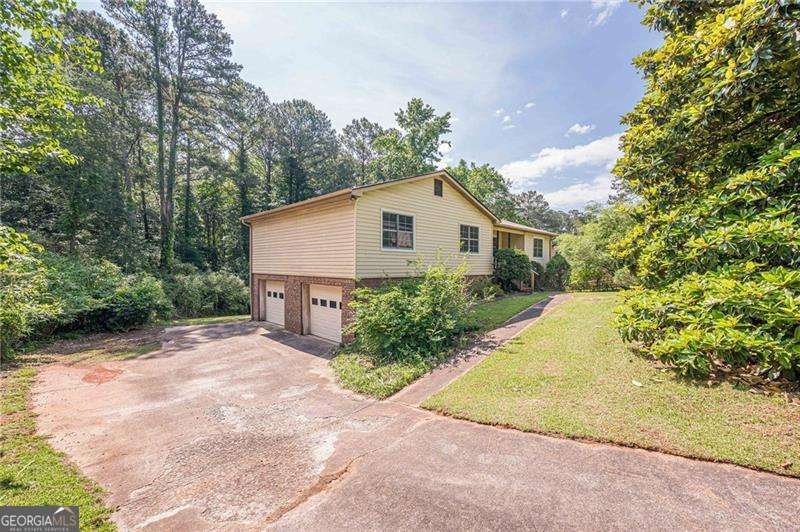 255 Sabrina Court Woodstock - Photo 45