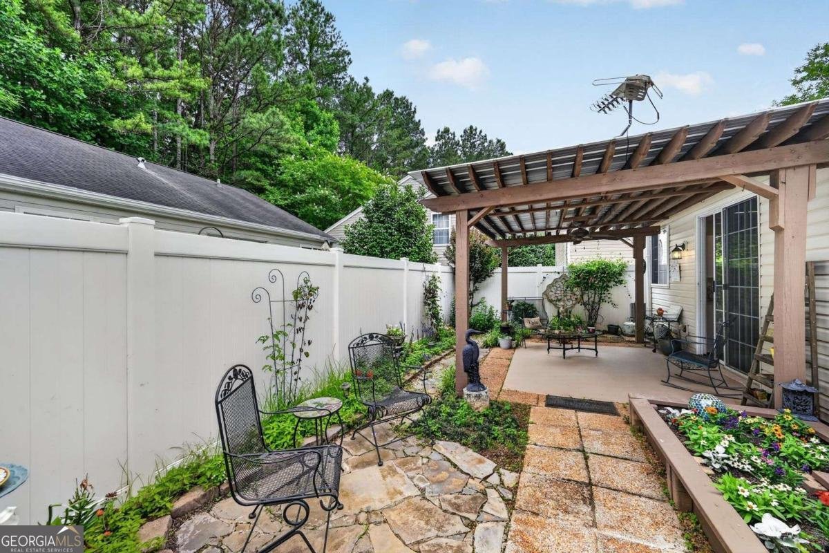 111 Oaks Court Woodstock - Photo 19