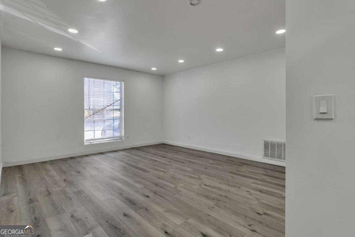 5641 Kingsport Drive Atlanta - Photo 6