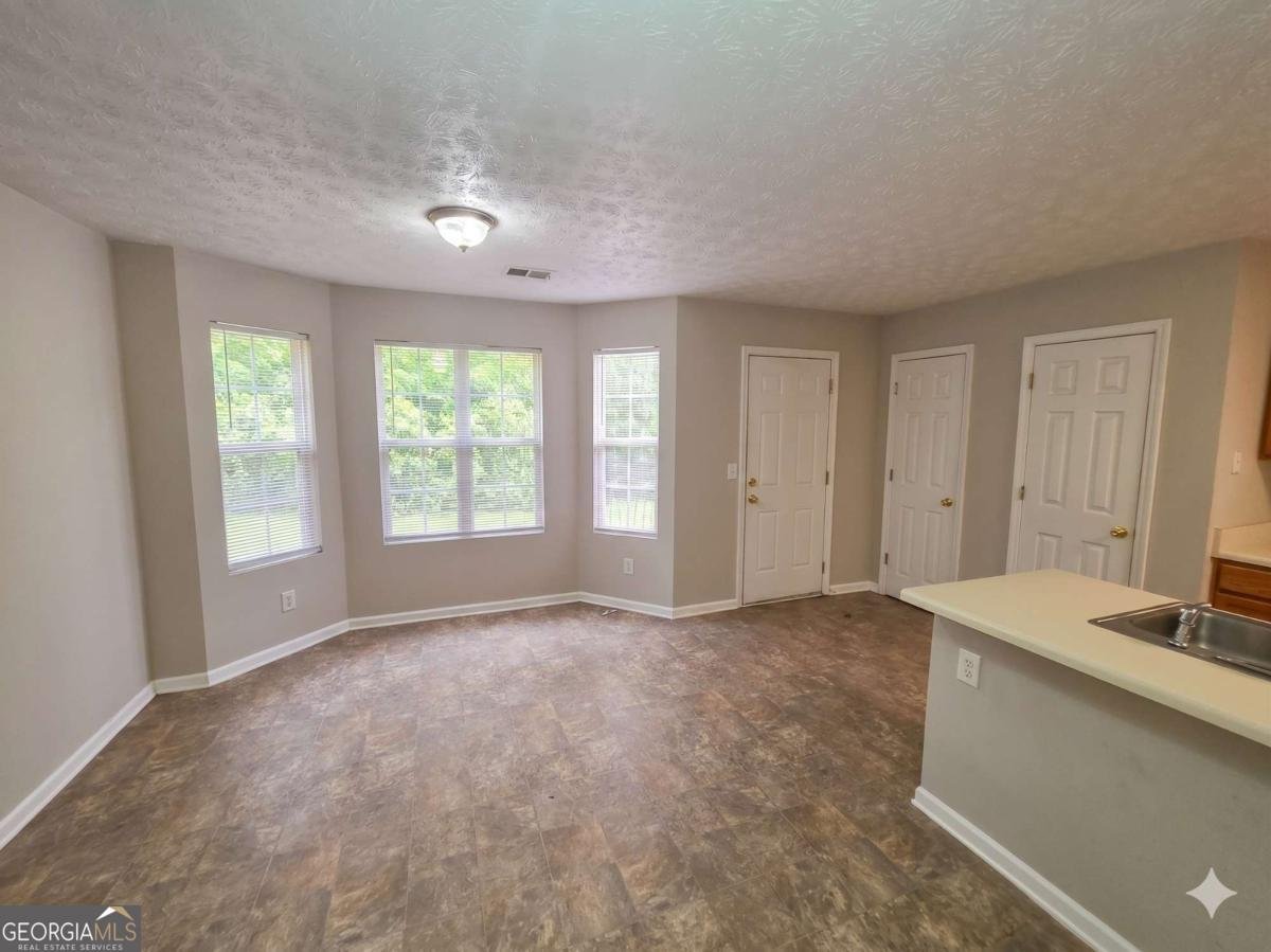 5737 Strathmoor Manor Circle Lithonia - Photo 7