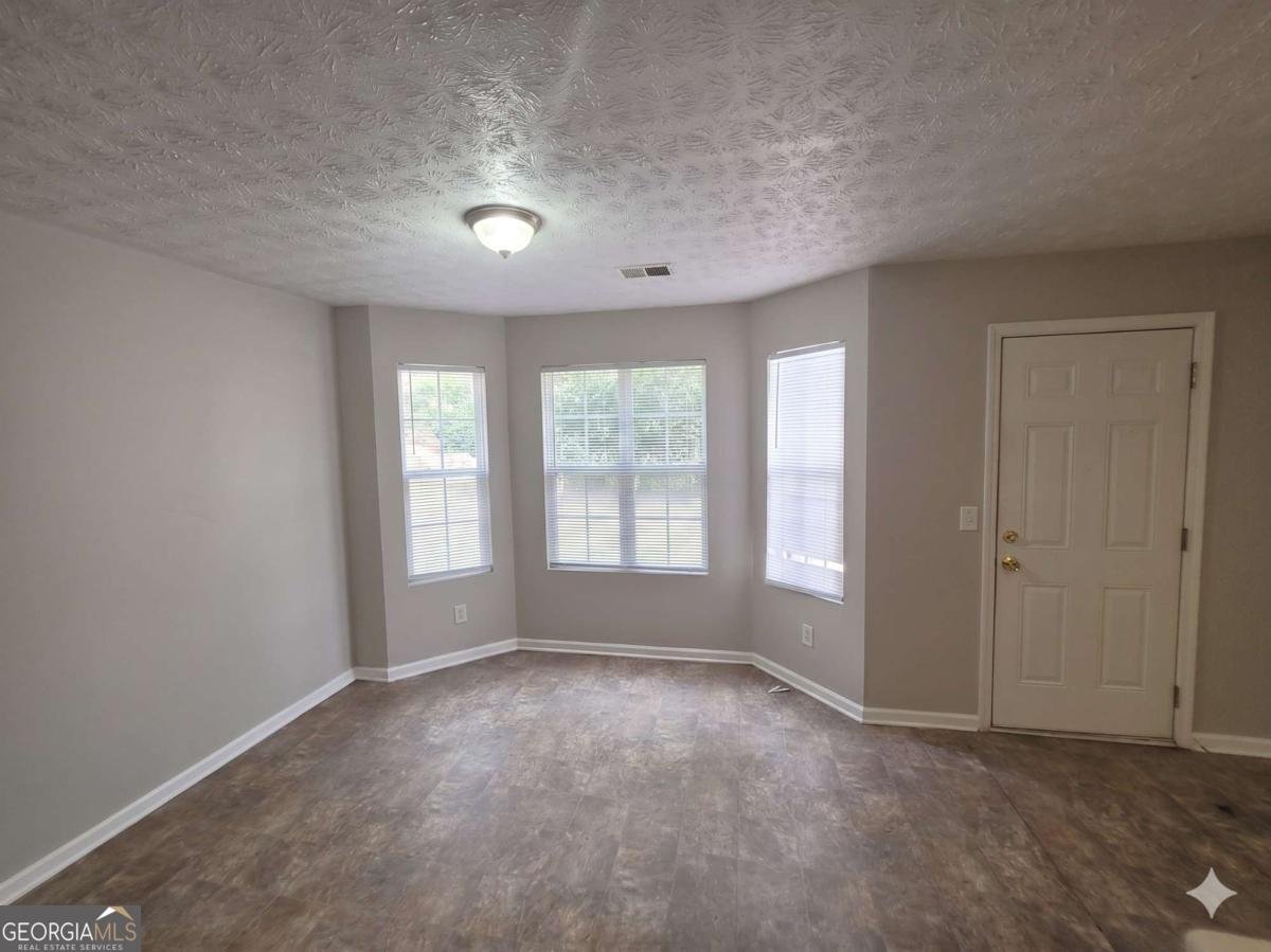 5737 Strathmoor Manor Circle Lithonia - Photo 8