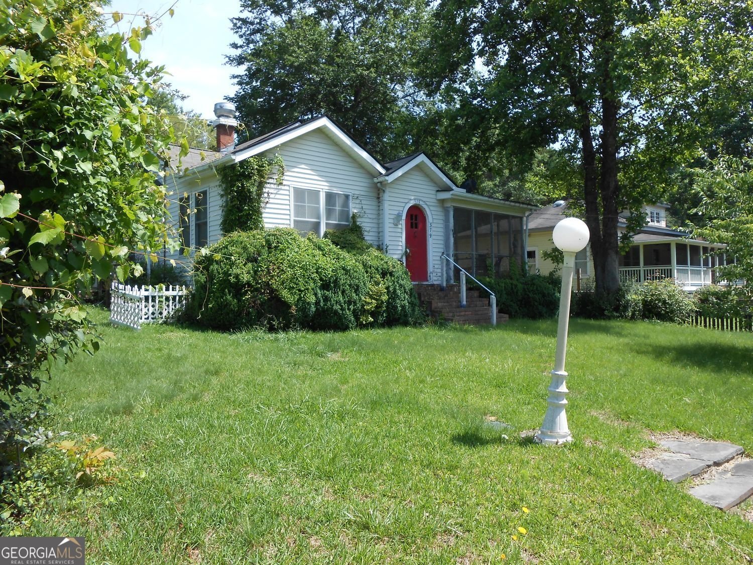 Photo 3