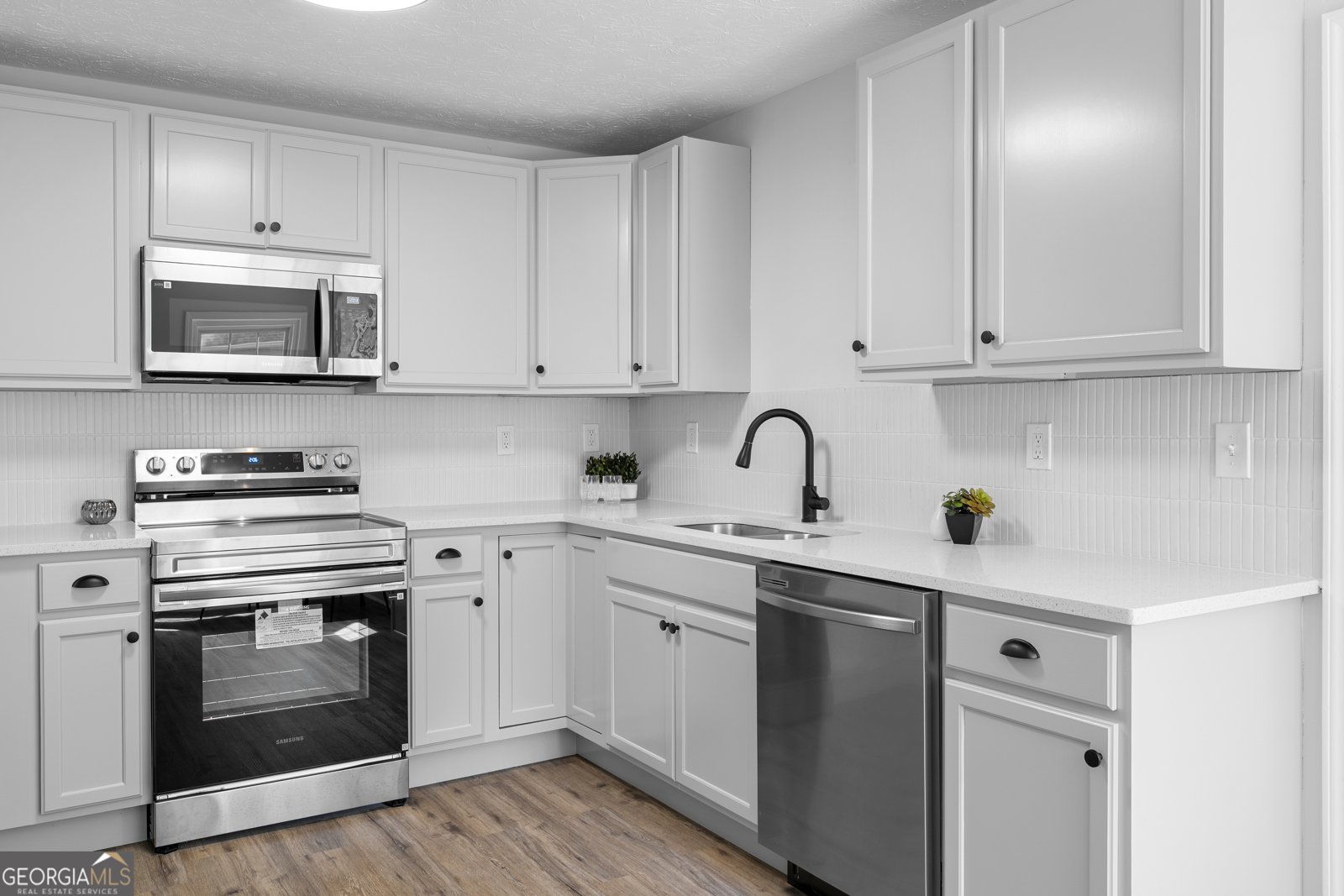 51 Pine Avenue Commerce - Photo 9