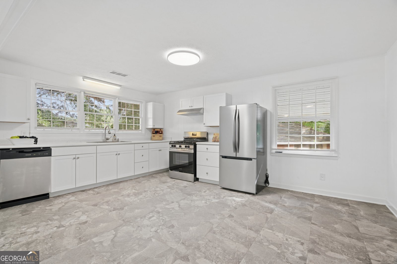 2546 Walton Way Marietta - Photo 9