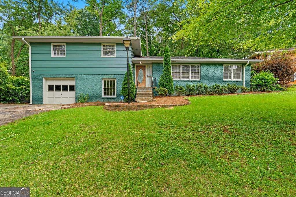 2335 Tilson Circle Decatur - main photo