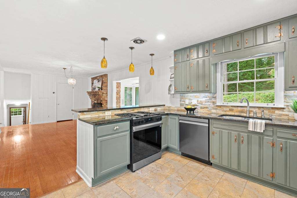 2335 Tilson Circle Decatur - Photo 14