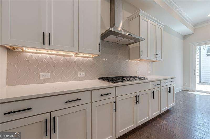 121 Village Green Avenue Woodstock - Photo 12