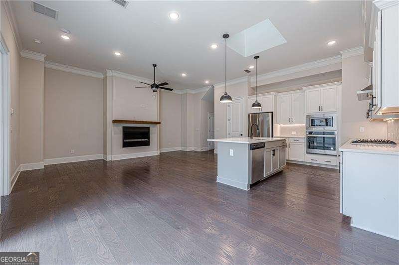 121 Village Green Avenue Woodstock - Photo 17