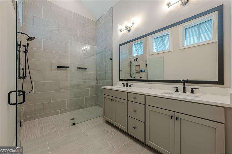 121 Village Green Avenue Woodstock - Photo 22