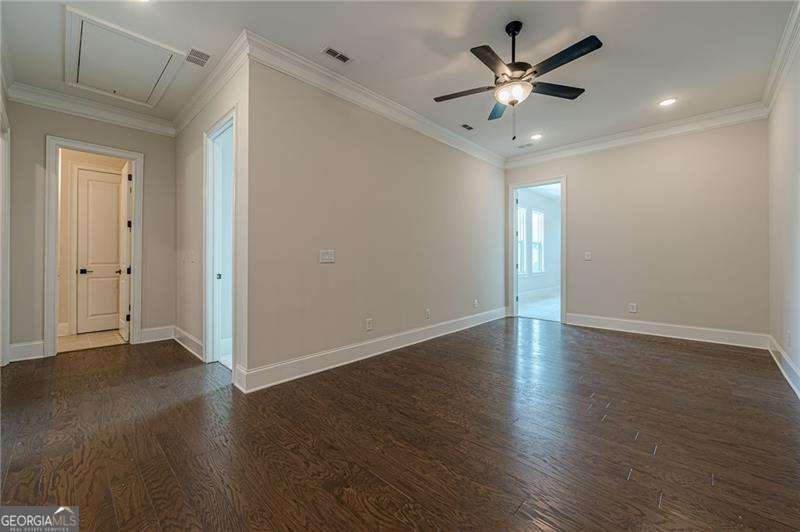 121 Village Green Avenue Woodstock - Photo 23