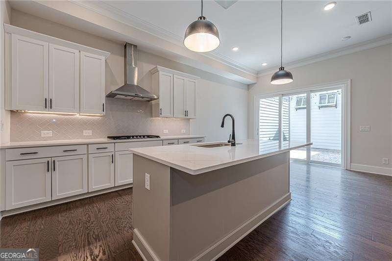 121 Village Green Avenue Woodstock - Photo 9