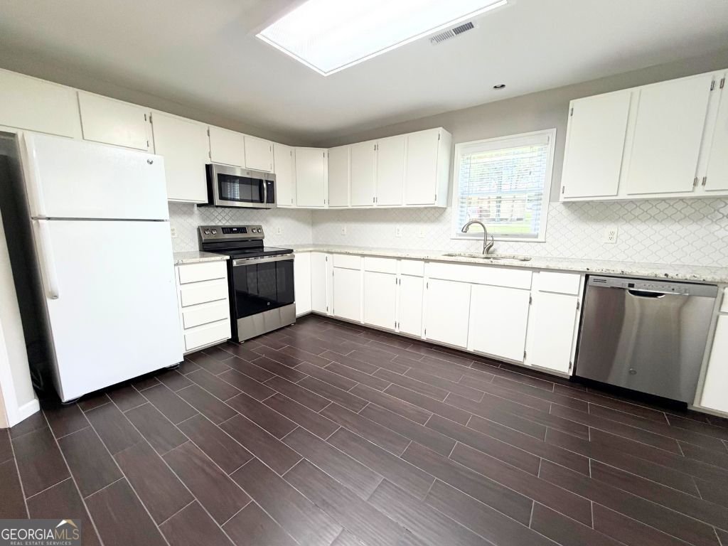 1090 Brackett Road Marietta - Photo 11