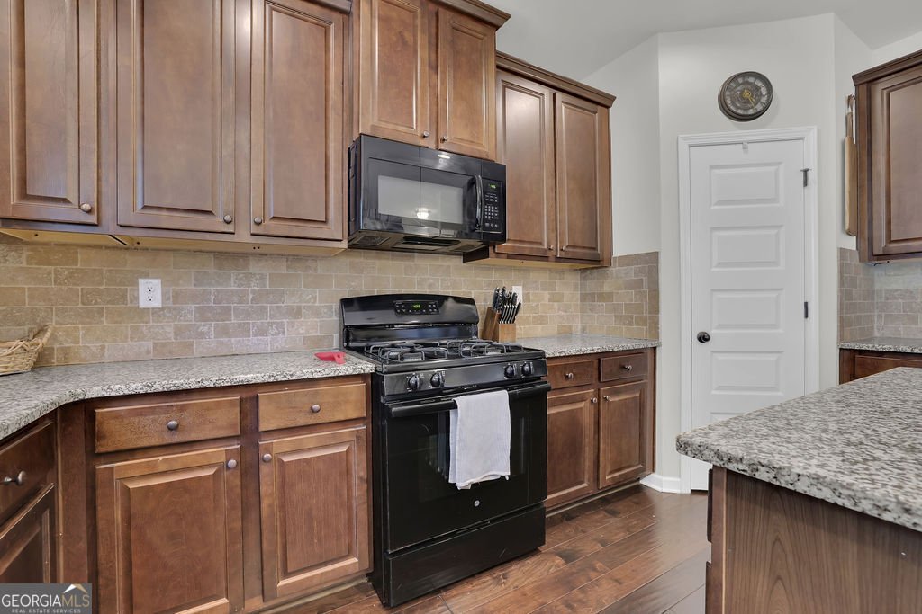 6120 Stillwood Lane Cumming - Photo 10