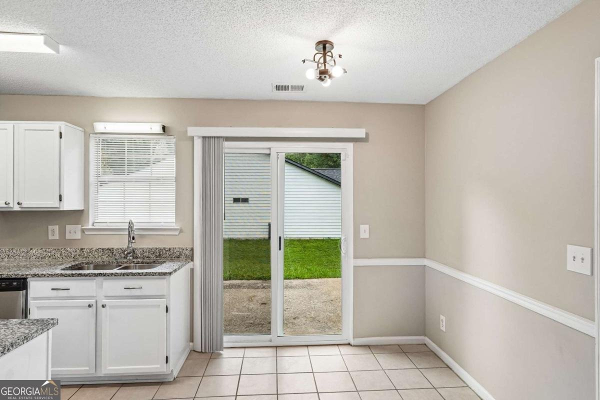1866 Drew Circle Austell - Photo 11