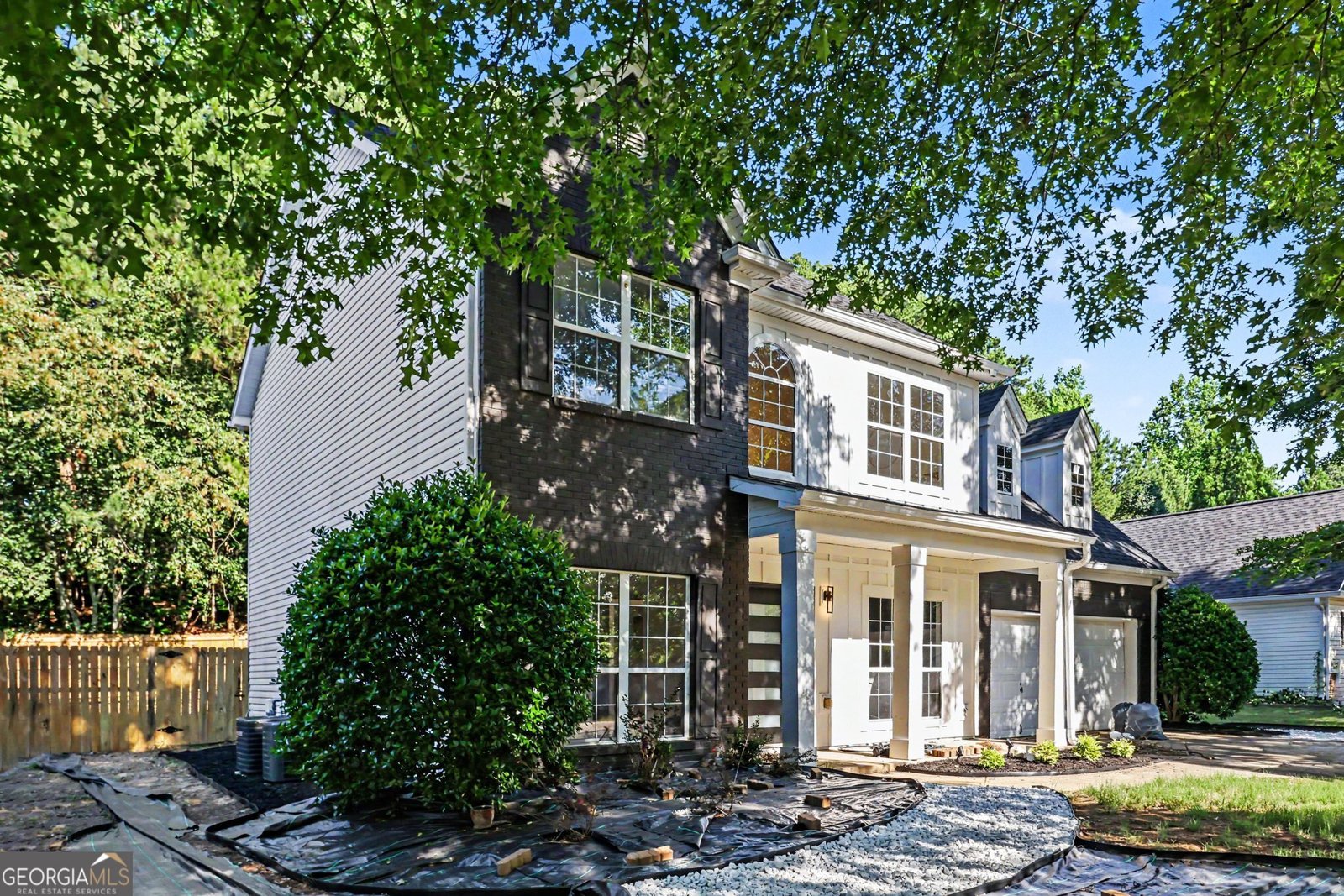 5259 Leecroft Drive Buford - Photo 2