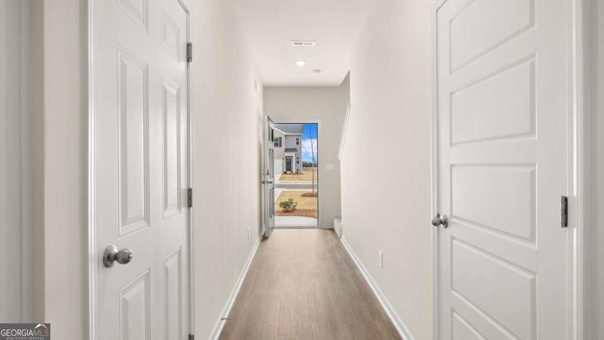 2052 Crossing Road Stone Mountain - Photo 2