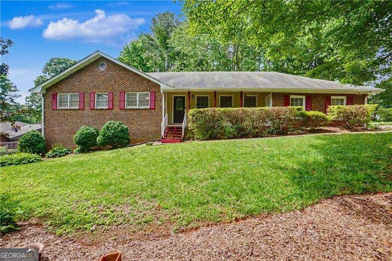 391 Beaumont Drive Stone Mountain - main photo