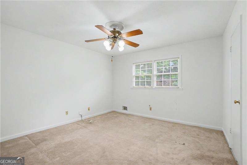 391 Beaumont Drive Stone Mountain - Photo 14