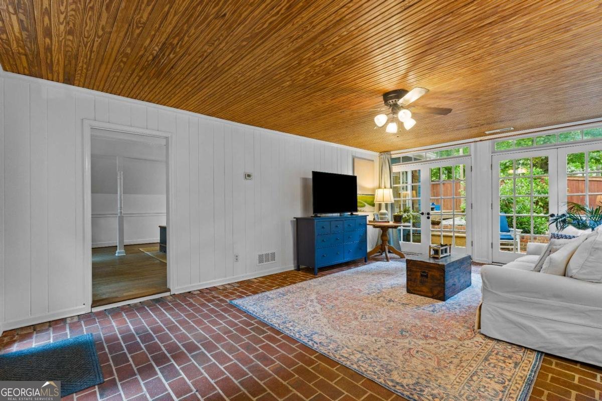 2872 Mcpherson Road Roswell - Photo 13