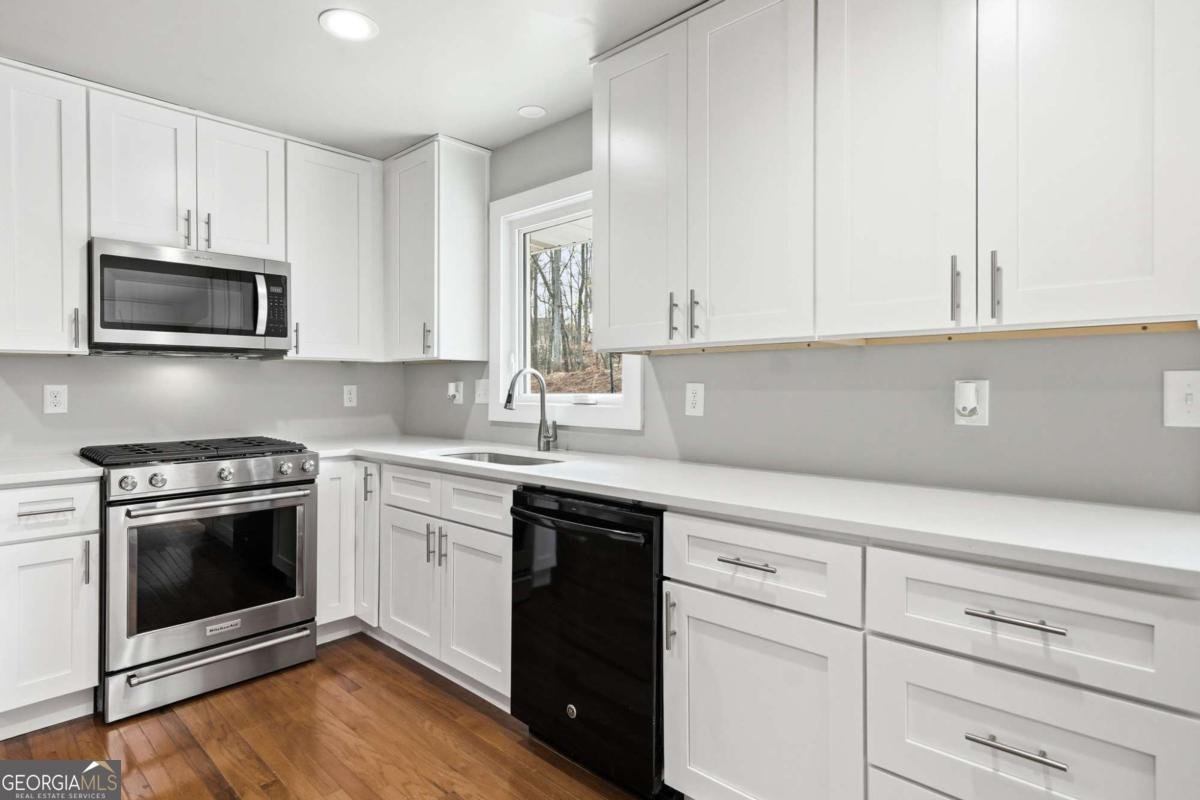 251 Fields Landing Drive Canton - Photo 10