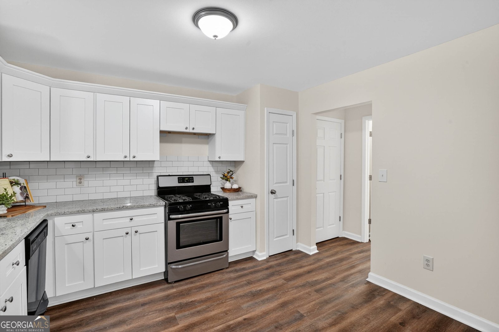1208 Shiloh Circle Kennesaw - Photo 16