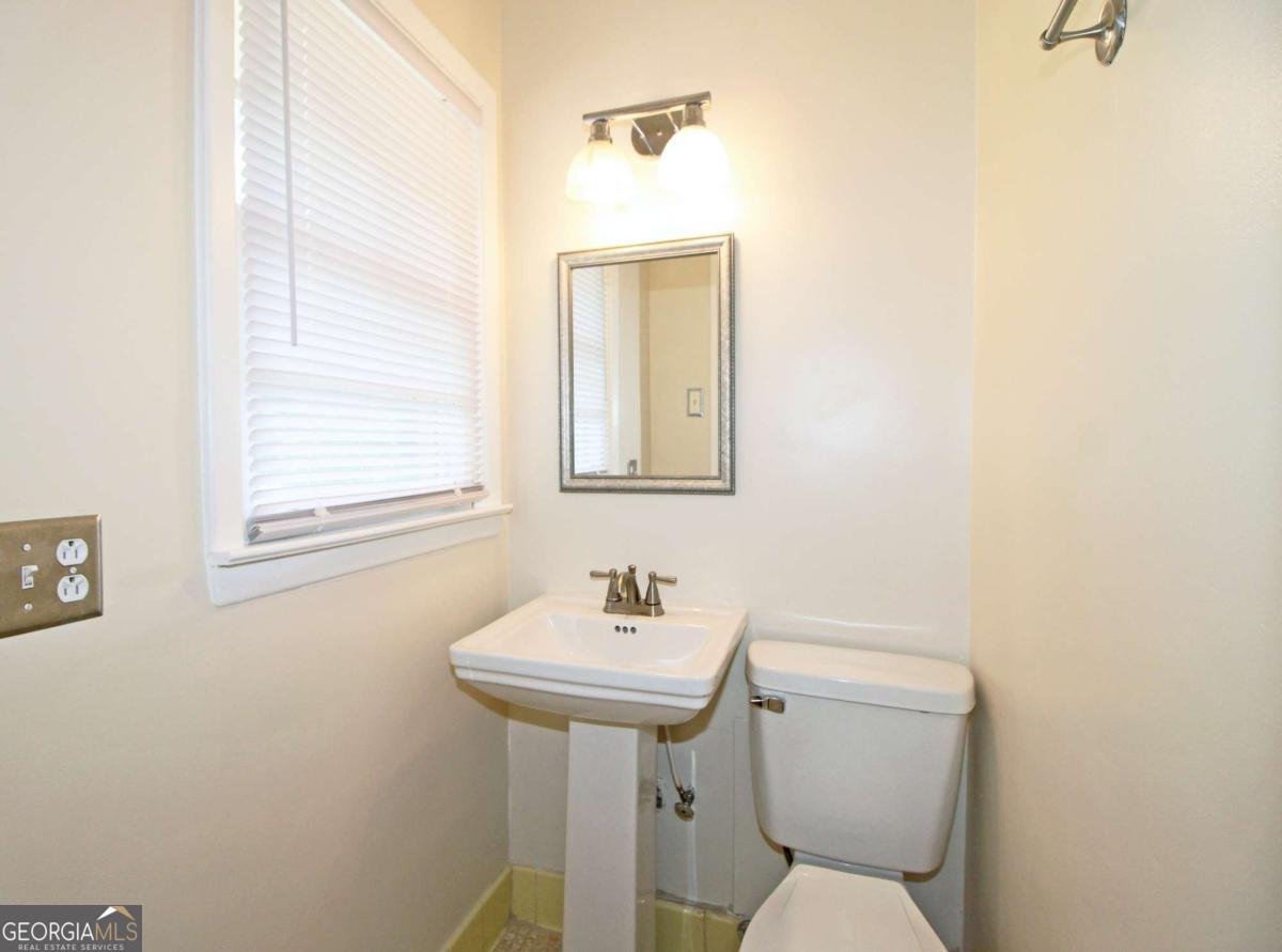 257 Chalmers Drive Atlanta - Photo 6